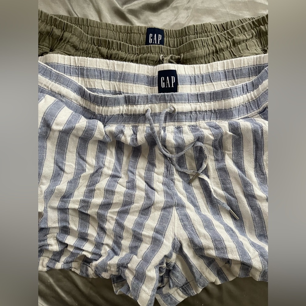 2 Pairs of Gap Shorts Sz XXL